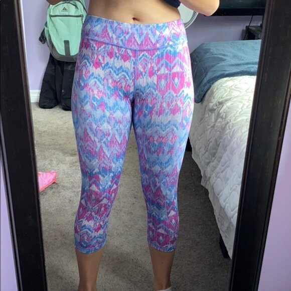 Multi Color Ivivva Capris Size 14 - Picture 1 of 6